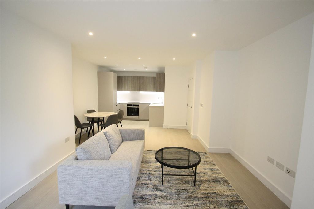 Property photo 1 of 12 Reception