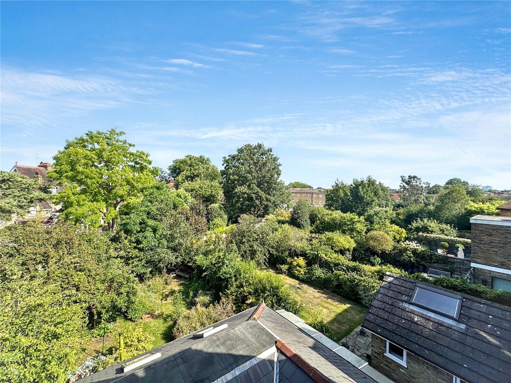 Property photo 1 of 22 Picture No. 06