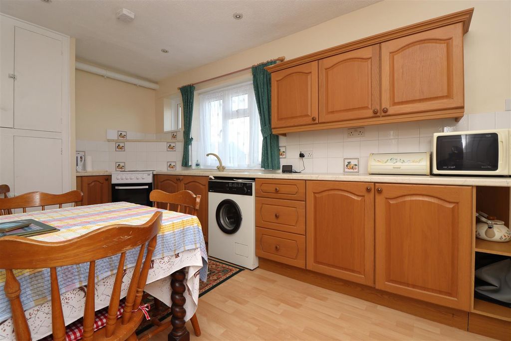 Property photo 3 of 12 22.Jpg