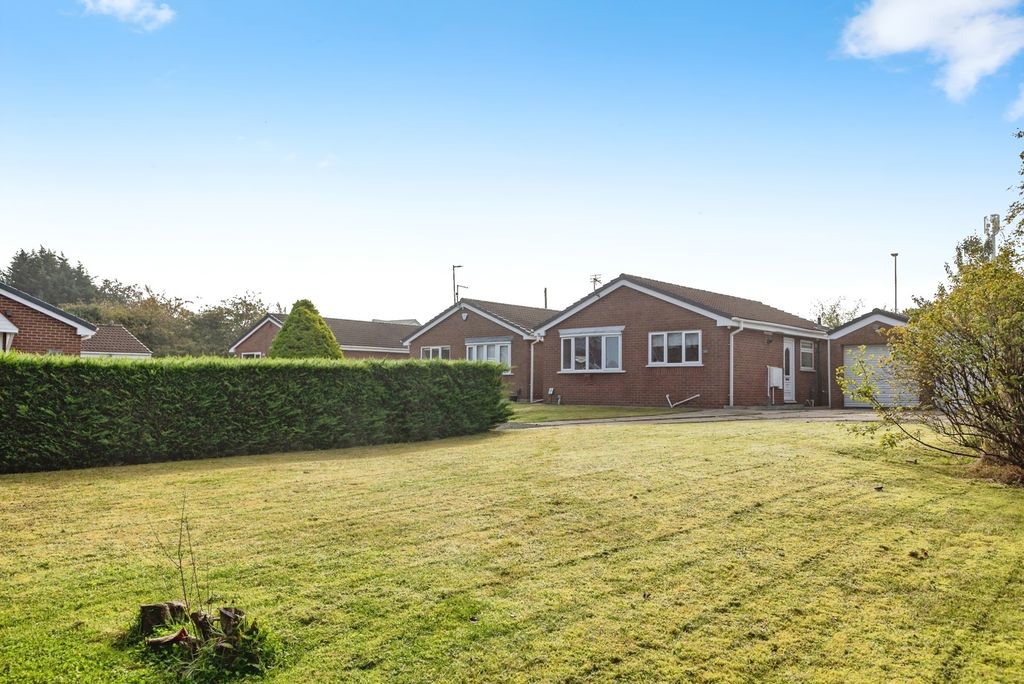 Property photo 3 of 17 Photo