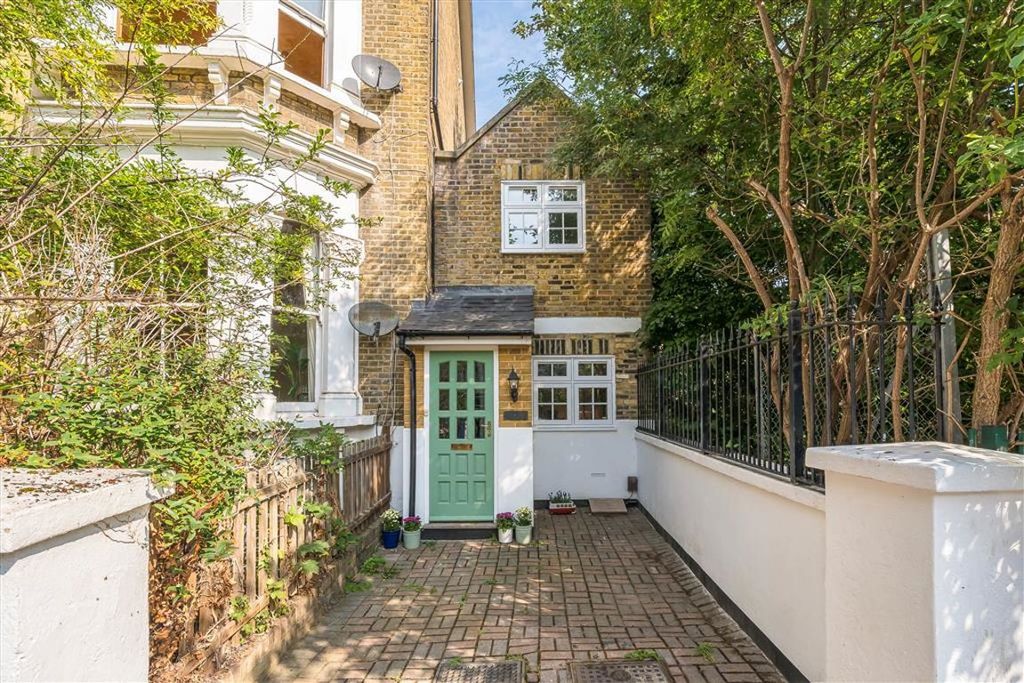 Property photo 1 of 8