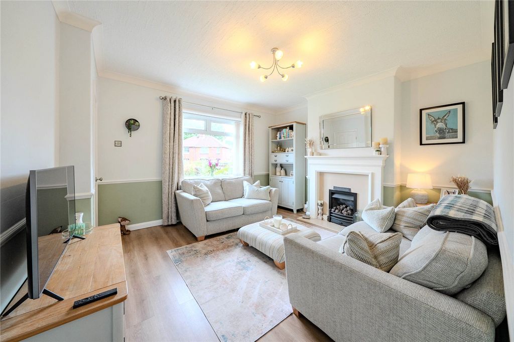 Property photo 2 of 26 Picture No. 11
