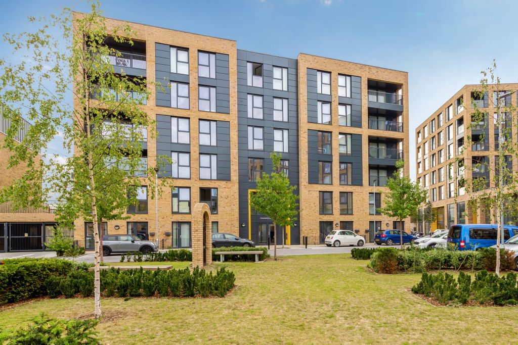 Property photo 2 of 8 View