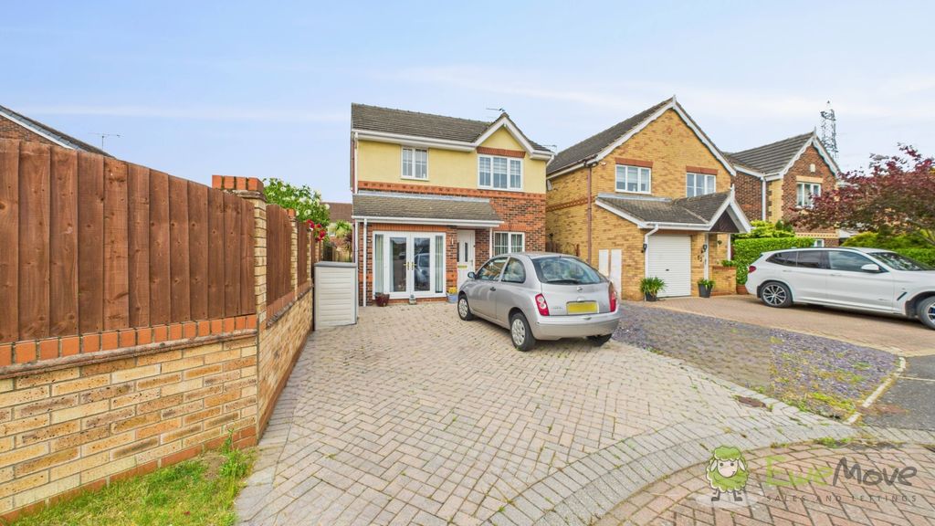 Property photo 2 of 17 Cam02351G0-Pr0070-Still035