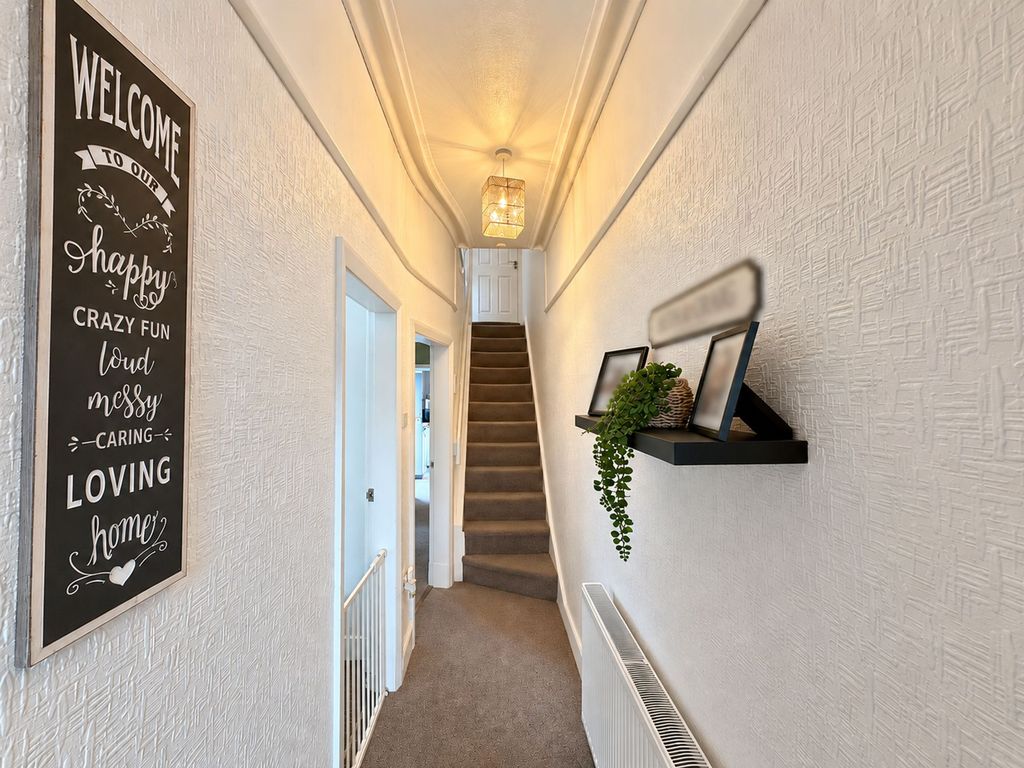 Property photo 3 of 19 Hallway