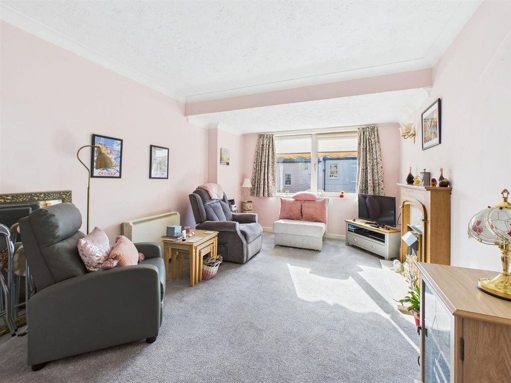 Property photo 2 of 16 Cam04116G0-Pr0124-Still009.Jpg