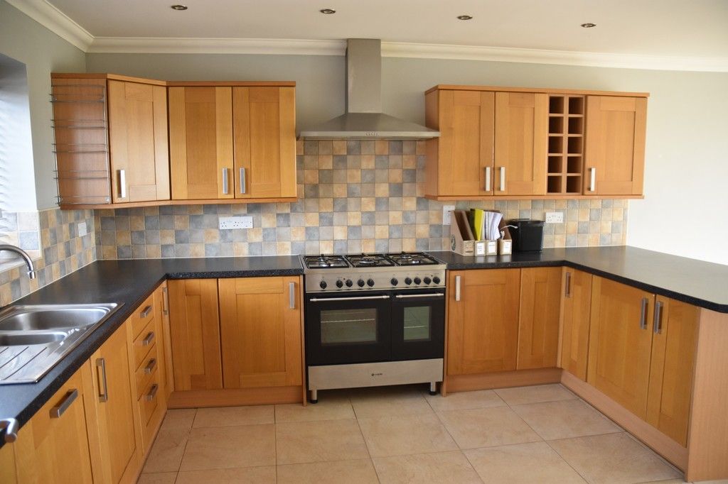 Property photo 3 of 25