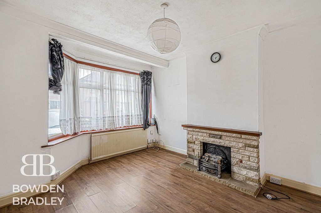 Property photo 3 of 30
