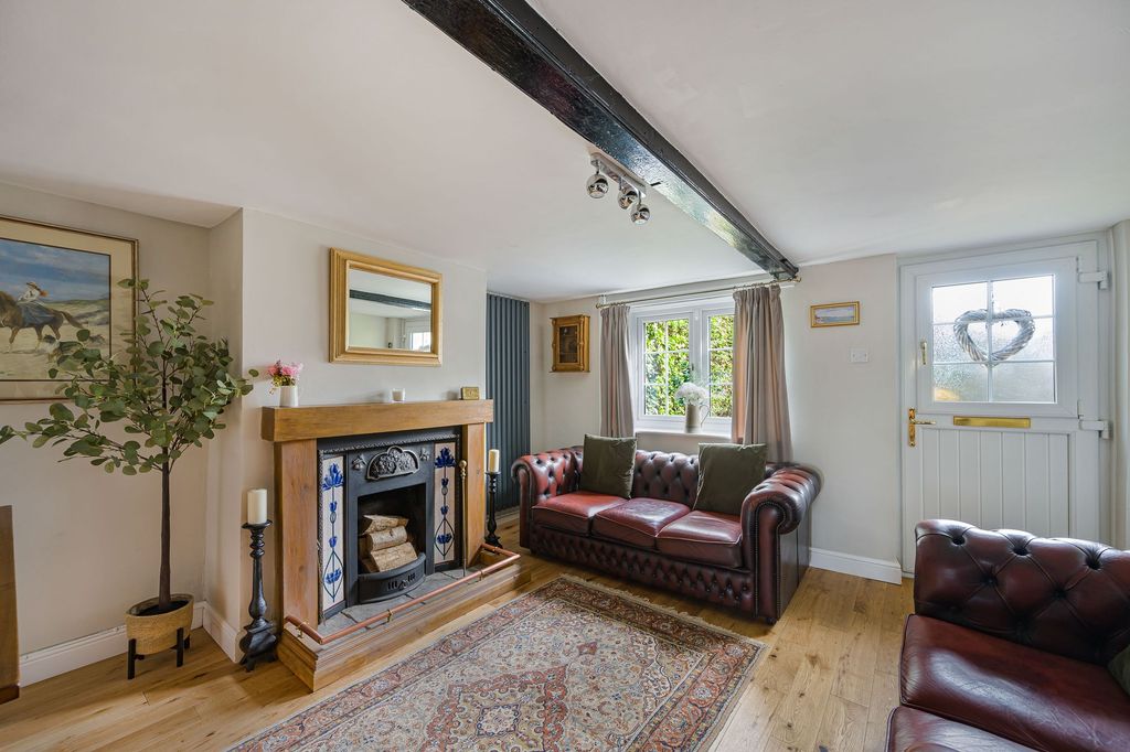 Property photo 2 of 24