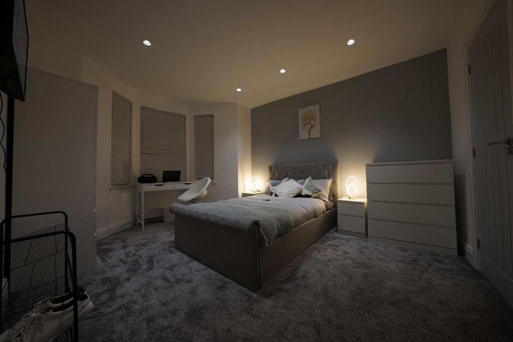 Property photo 2 of 16 Whatsapp Image 2026-02-02 At 18.31.53 (1)