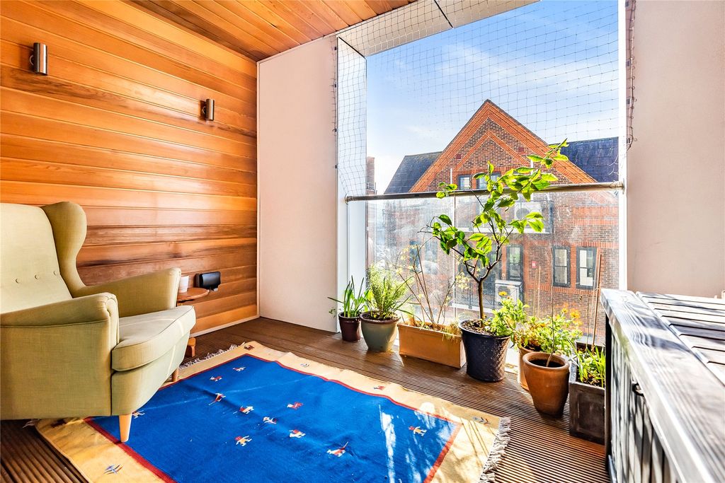 Property photo 3 of 16 Enclosed Balcony