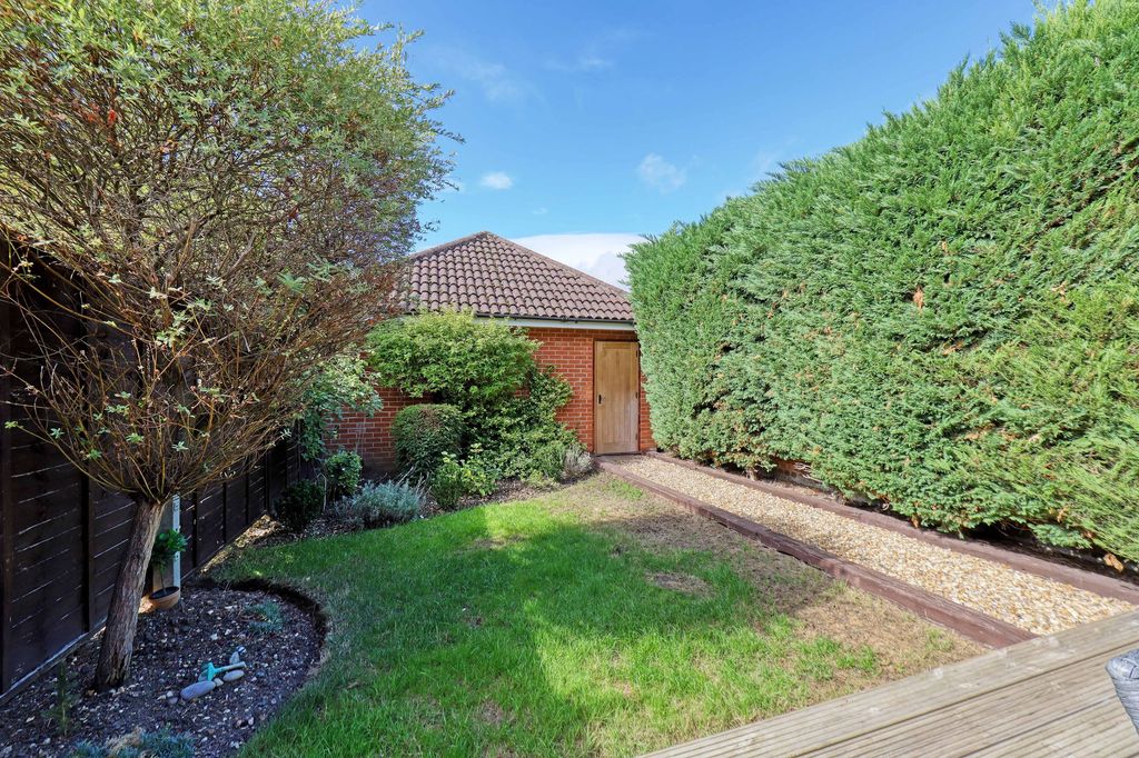 Property photo 2 of 13