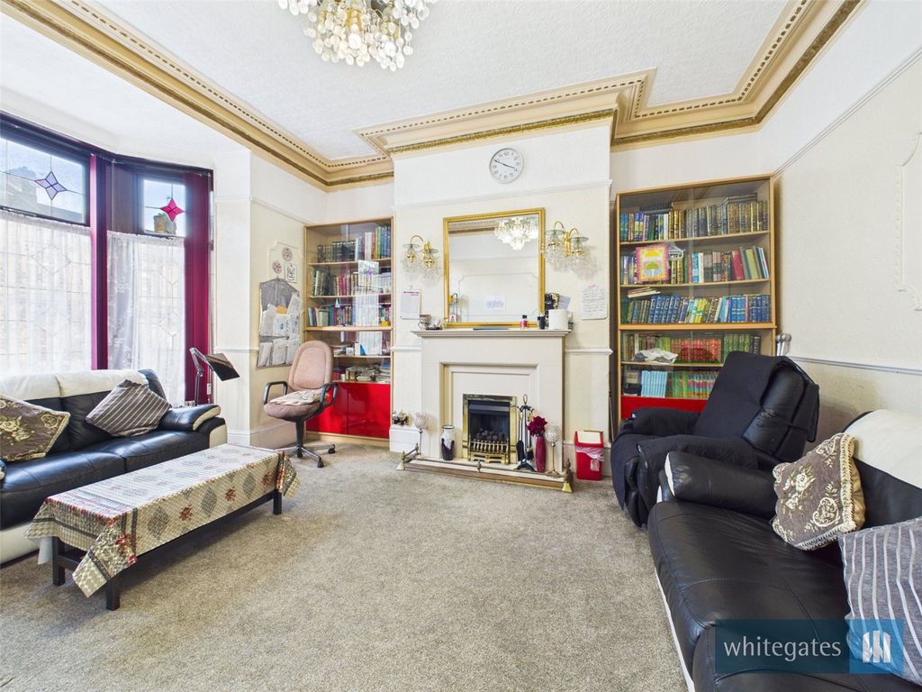 Property photo 2 of 25 Picture No. 17