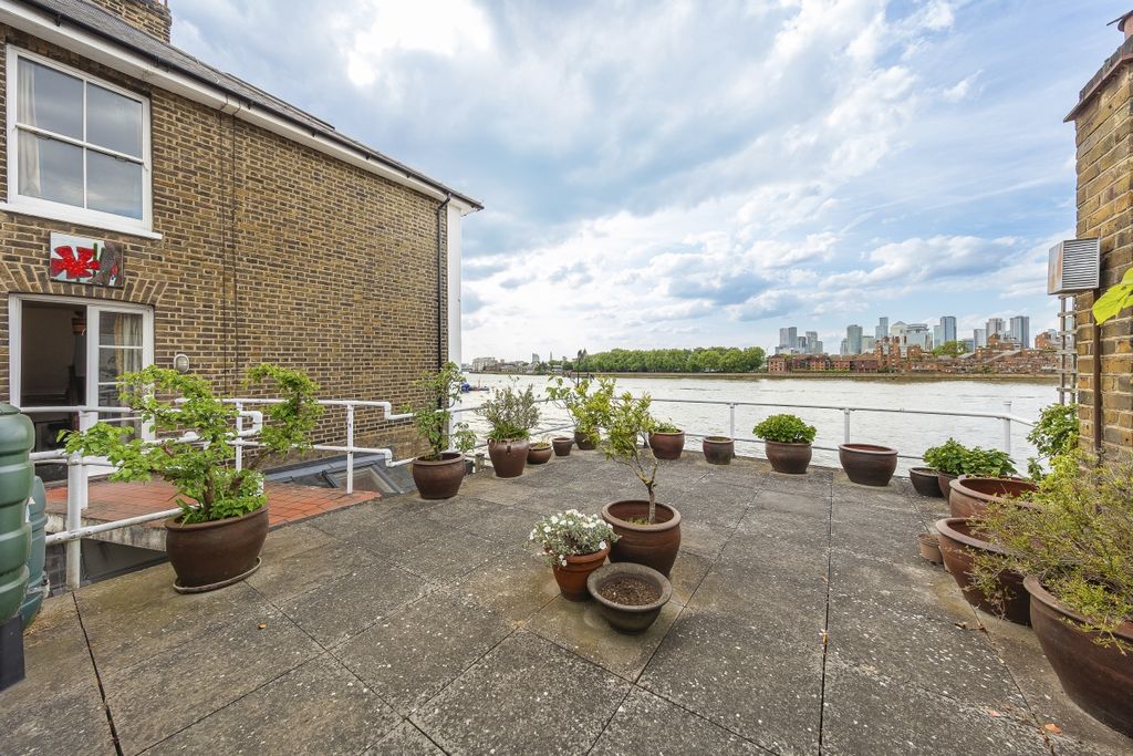 Property photo 3 of 23 094A4012