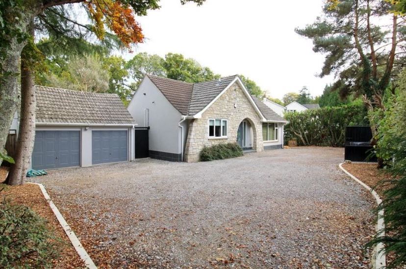 Property photo 1 of 26 A Three Bedroom Detached Bungalow