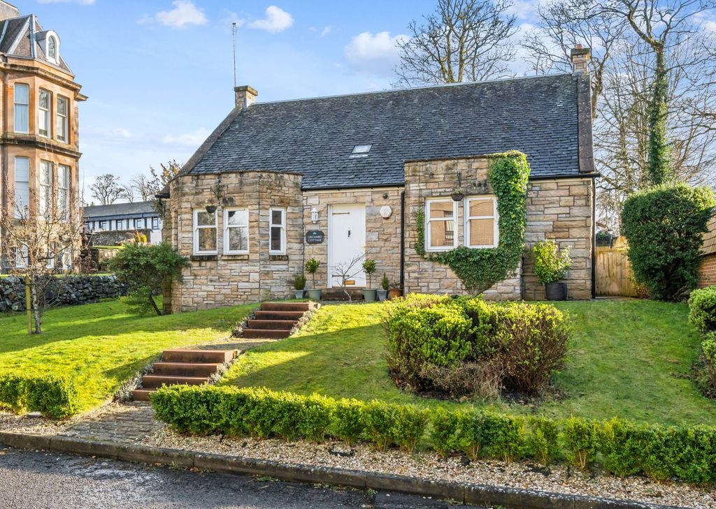 Property photo 1 of 20