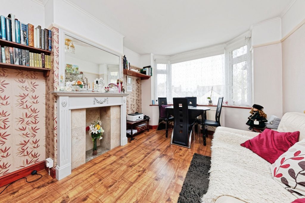 Property photo 2 of 18 Pbox-Img.Jpg