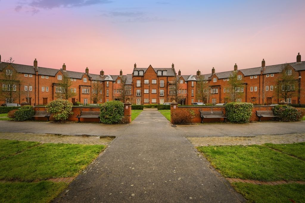 Property photo 1 of 17 Pbox-Img.Jpg