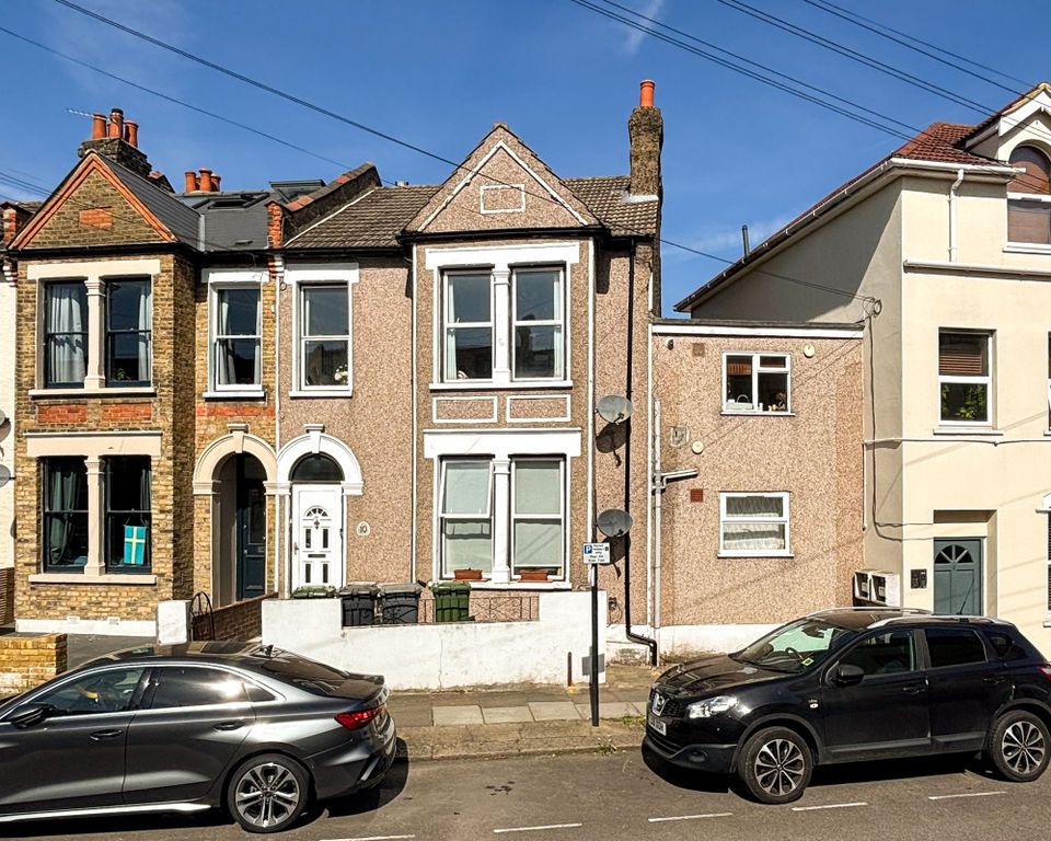 Property photo 2 of 10