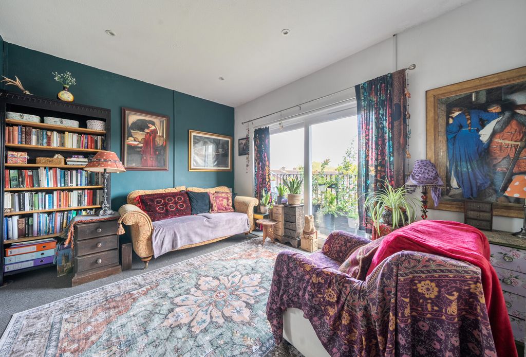 Property photo 2 of 7 1449738-7-69E7918...