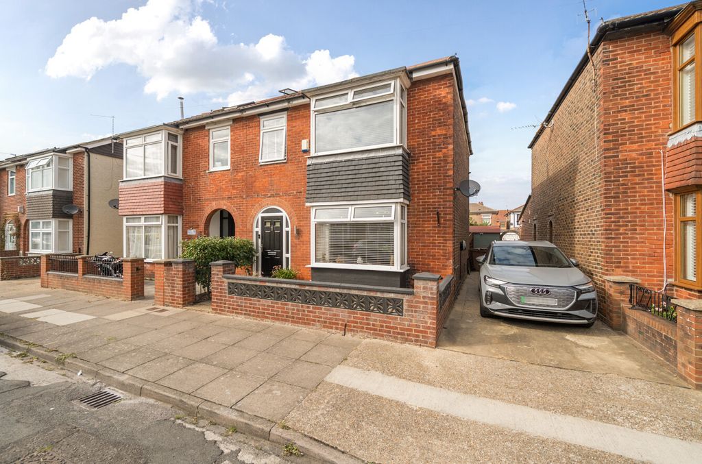 Property photo 1 of 13 1343476-25-68A746...