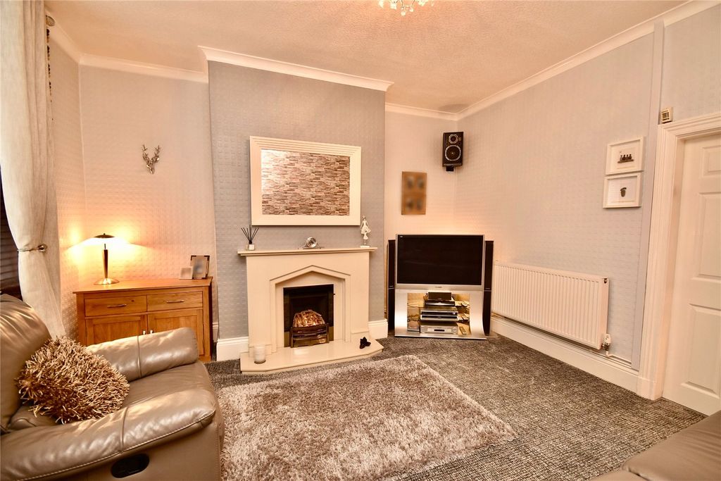 Property photo 2 of 11 Picture No. 23