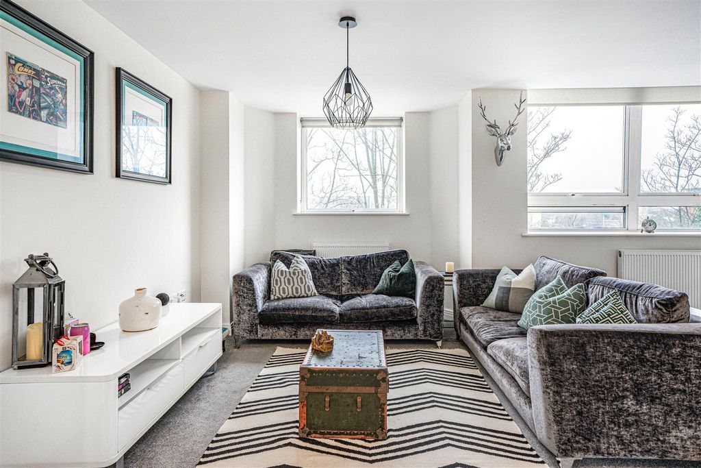 Property photo 3 of 10 26_73356.Jpg