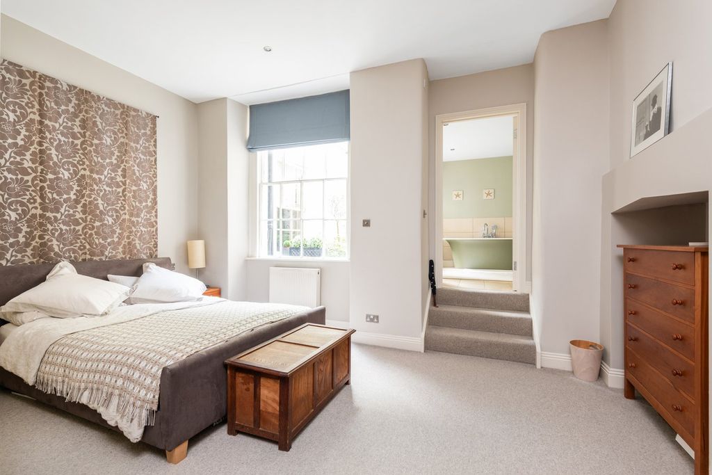 Additional image 10 of 2 bed flat for saleLansdown Crescent, Bath BA1