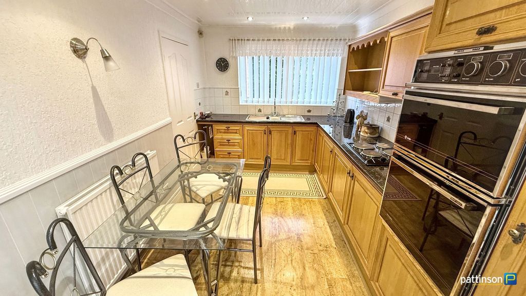 Property photo 3 of 24