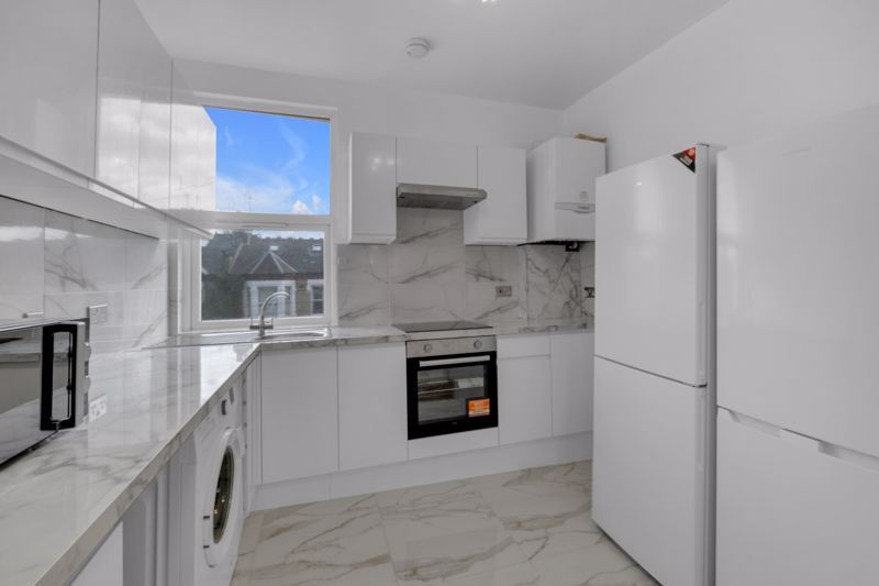 Property photo 3 of 10 Photo 3