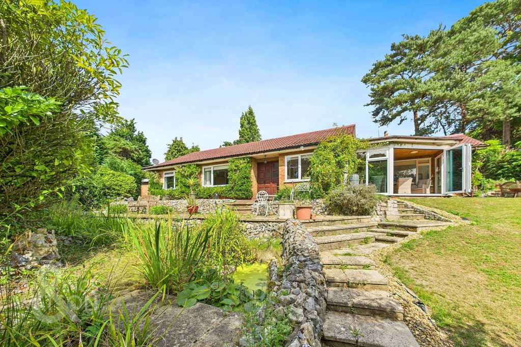 Property photo 1 of 34