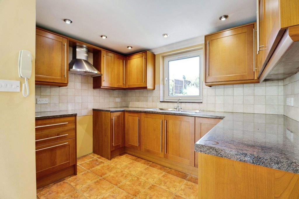 Property photo 3 of 19 Pbox-Img.Jpg