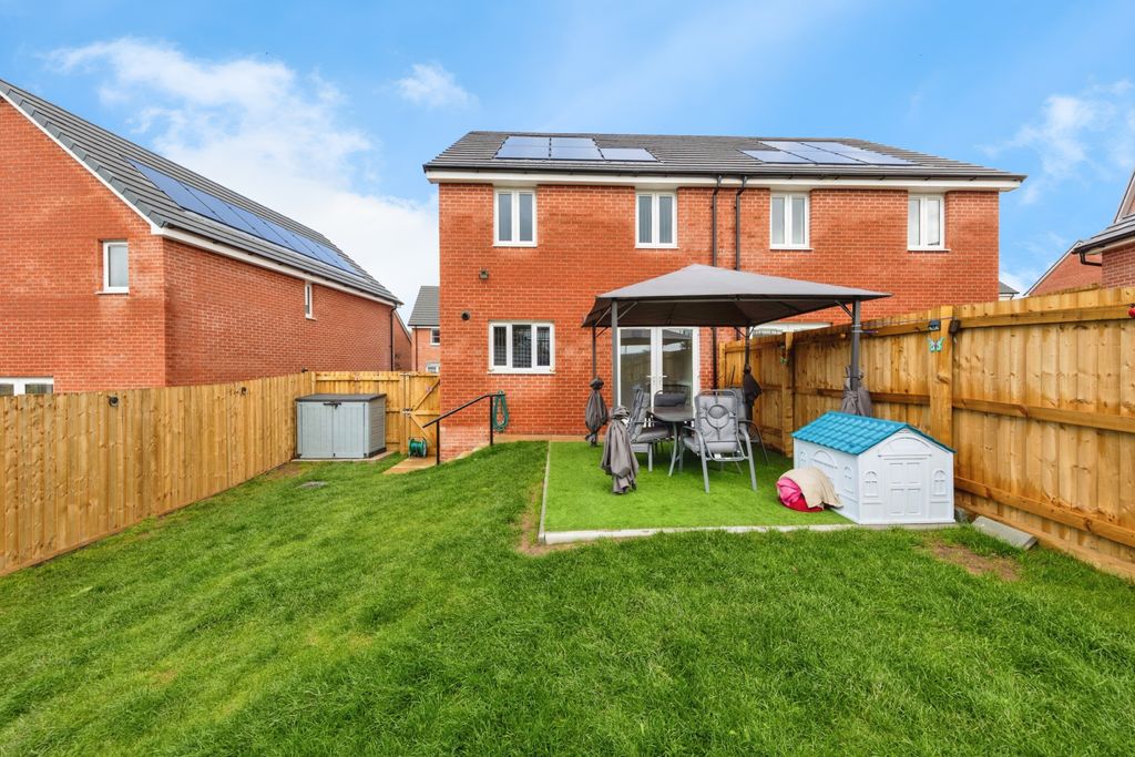 Property photo 2 of 15