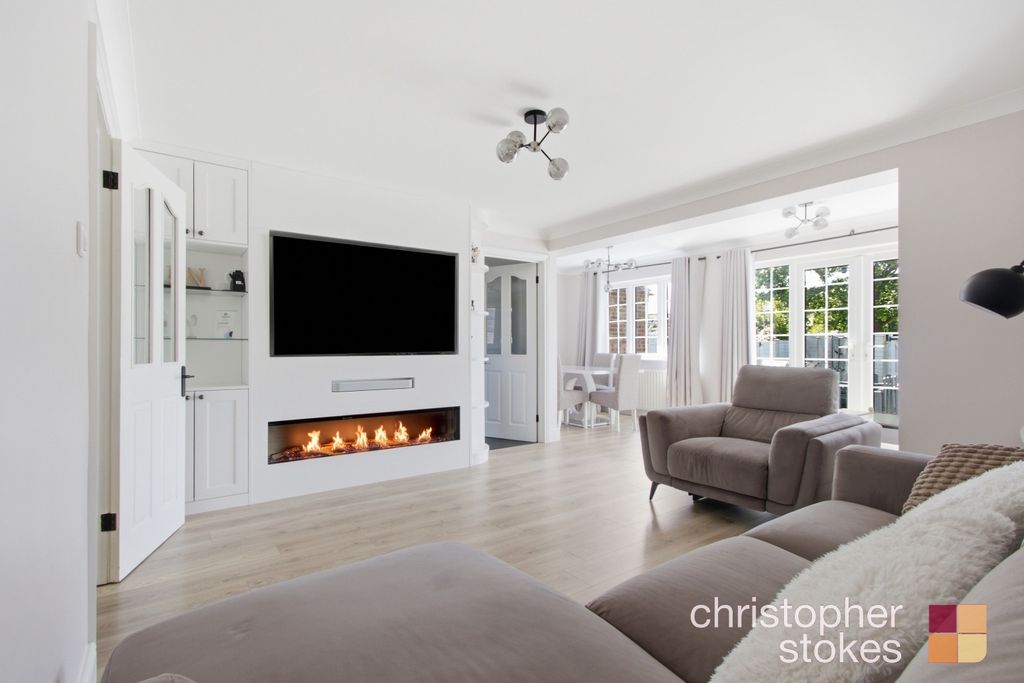 Property photo 2 of 20 5231893