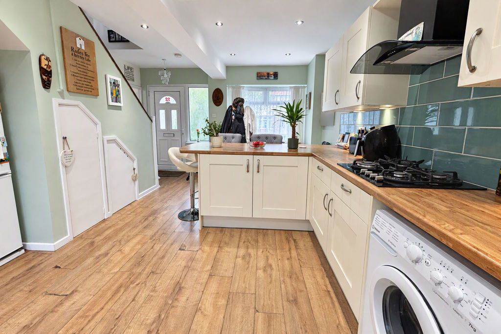 Property photo 3 of 15 Open Plan Kitchen/ Dining Room