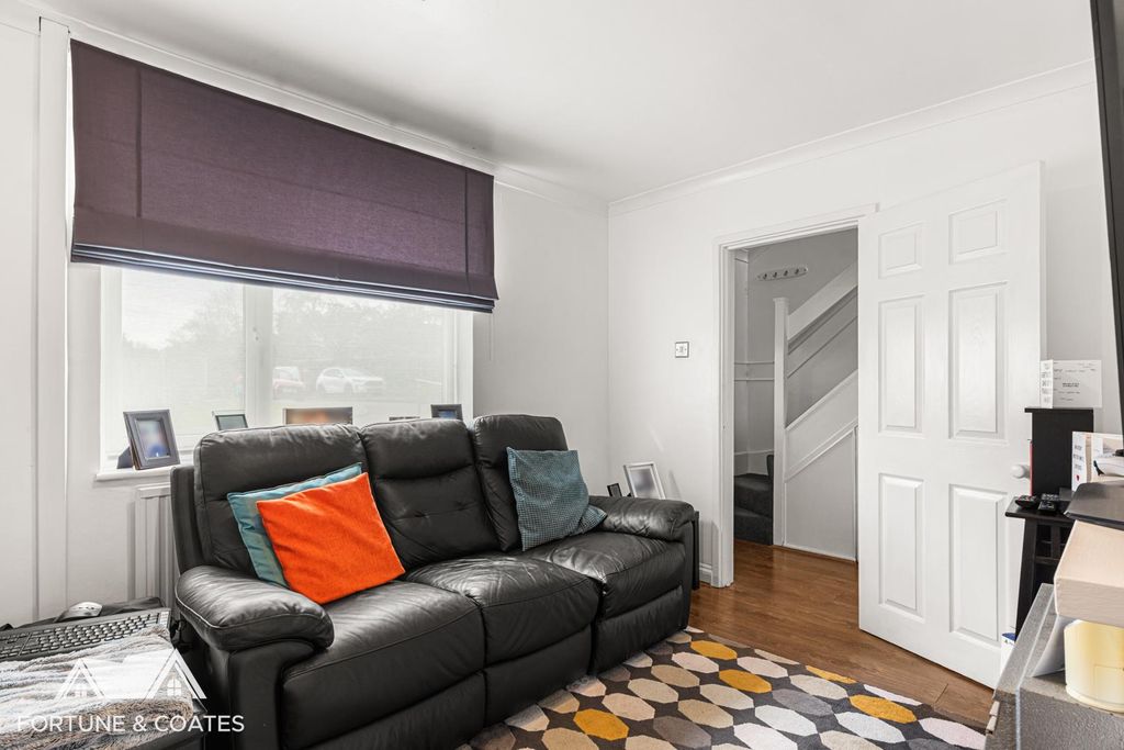 Property photo 3 of 13 Thereadings_2.Jpg