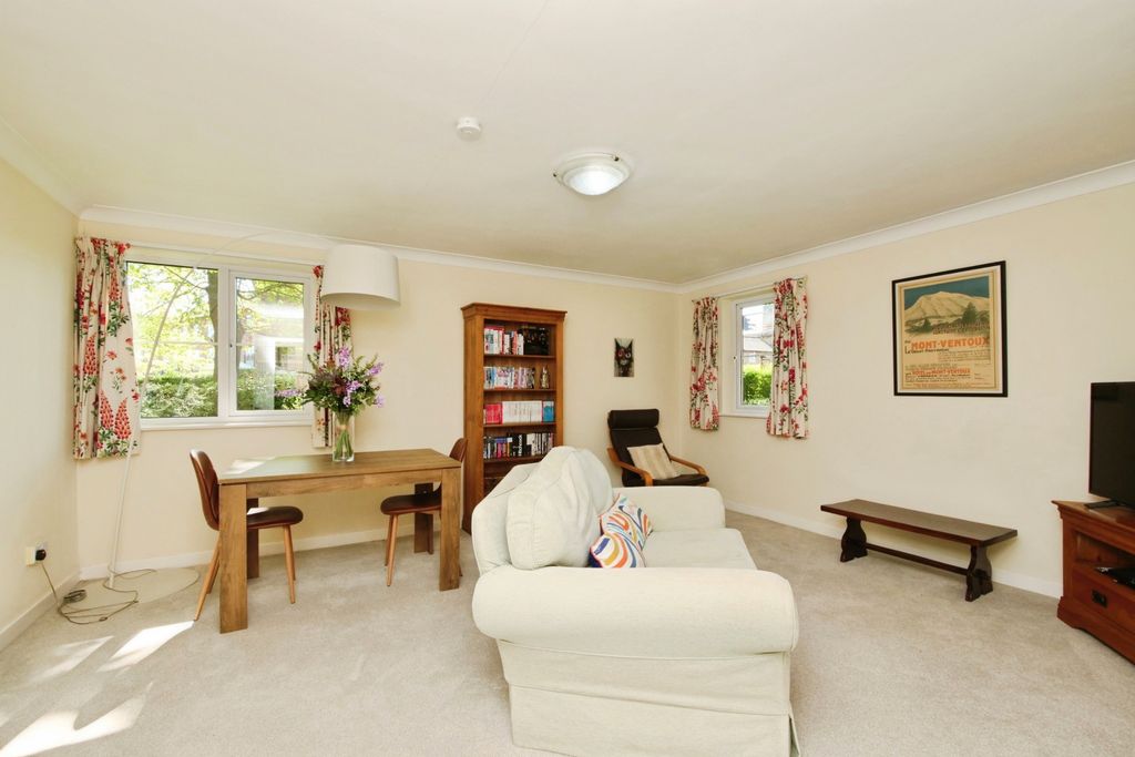 Property photo 2 of 14