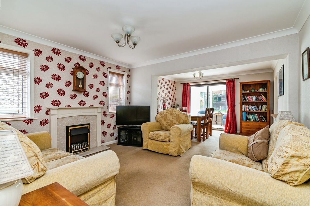 Property photo 3 of 22 Pbox-Img.Jpg