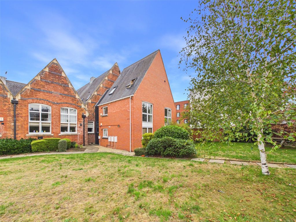 Property photo 1 of 13 Picture No. 02