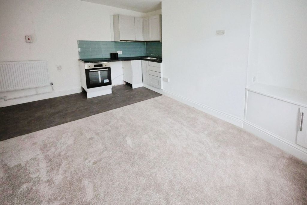 Property photo 2 of 8 Pbox-Img.Jpg