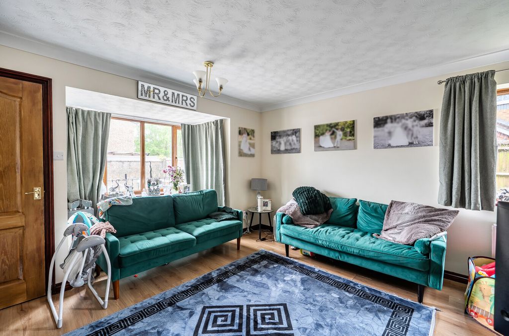 Property photo 2 of 9 1442154-20-69De3c...