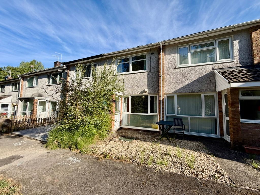 Property photo 1 of 28