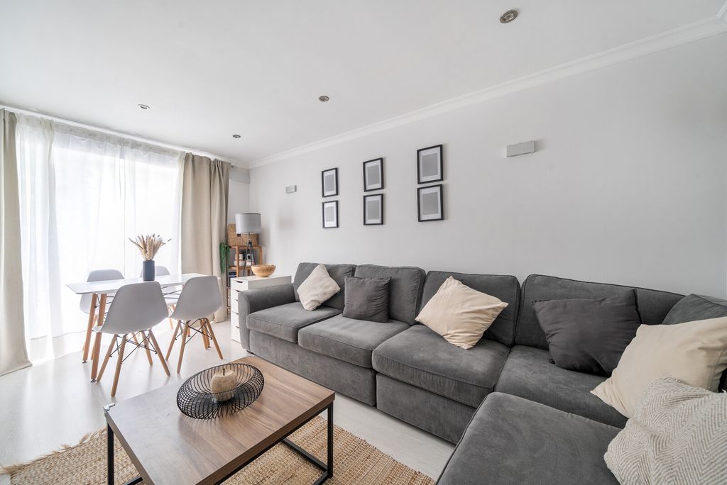 Property photo 2 of 24 1-6A3516F592F46-1...
