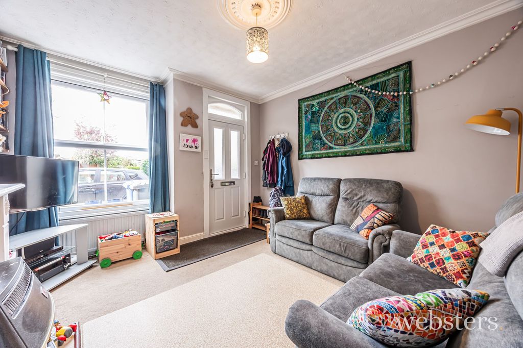 Property photo 2 of 12