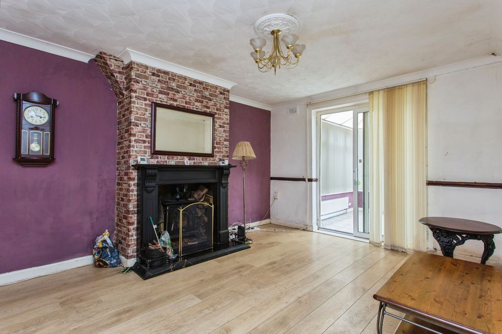 Property photo 2 of 15