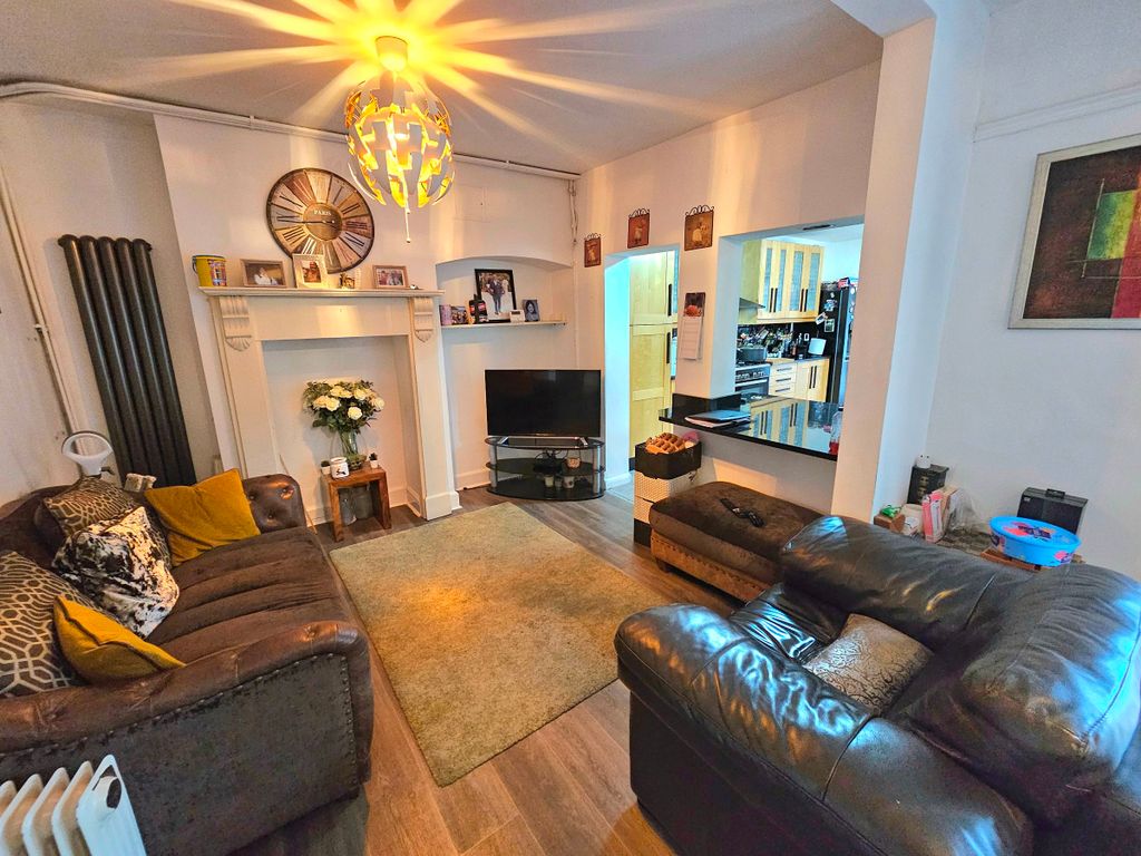 Property photo 3 of 30