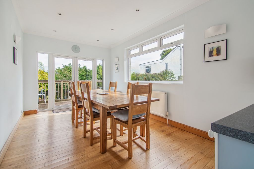 Property photo 2 of 17 Pana7027