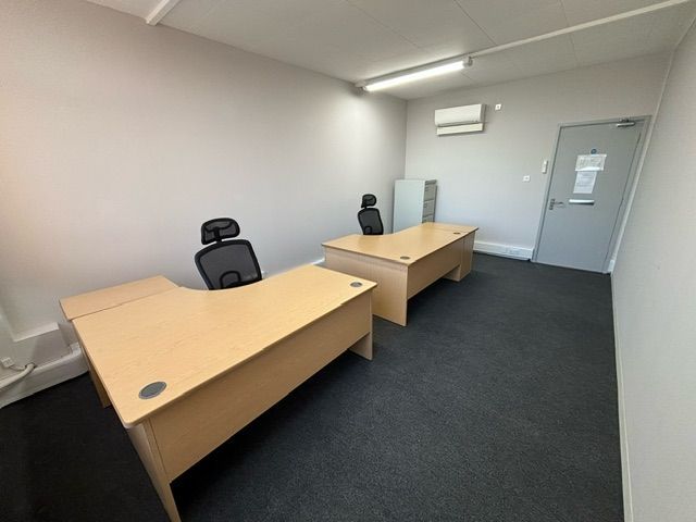 Property photo 3 of 4