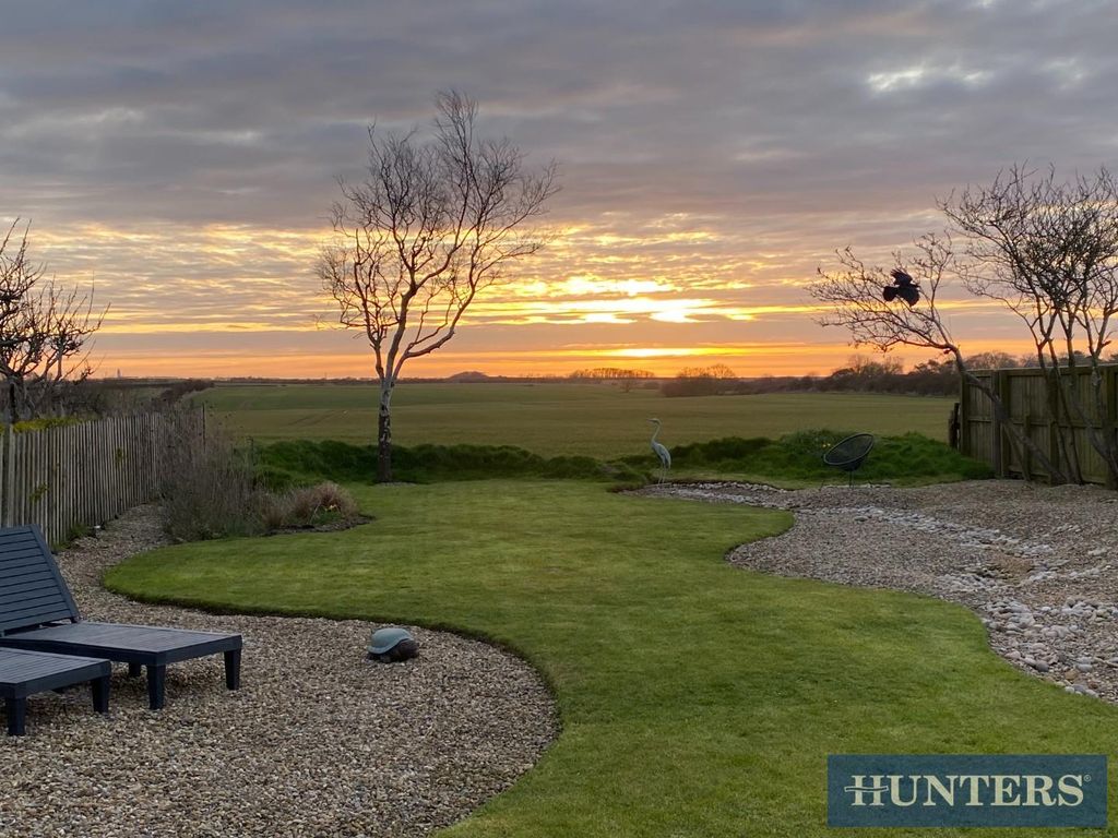 Property photo 3 of 27 364Cf6Ca-24 20Back 20Garden.Jpeg