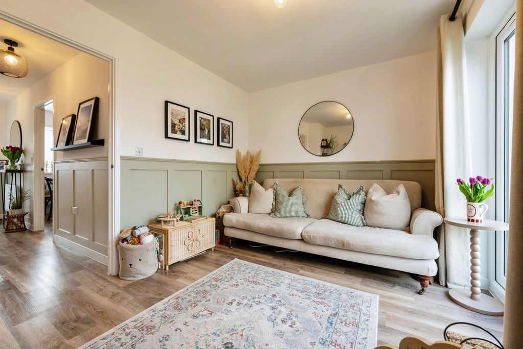 Property photo 3 of 19 Pbox-Img.Jpg